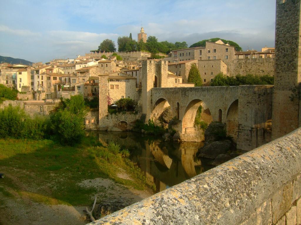 Besalut Apartment Экстерьер фото