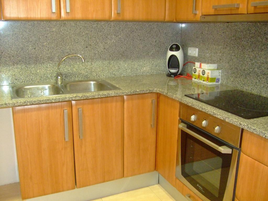Besalut Apartment Экстерьер фото